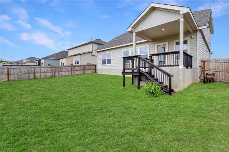 New construction Single-Family house 9416 Tennant Lane, Converse, TX 78109 - photo 17 17