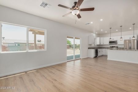 New construction Single-Family house 10155 W Heather Drive, Arizona City, AZ 85123 - photo 9 9