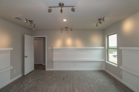 New construction Single-Family house 104 Cheyenne Drive, Floresville, TX 78114 Esparanza- photo 38 38