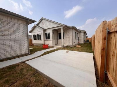 New construction Single-Family house 179 Blackwell Ln, Kyle, TX 78640 - photo 10 10