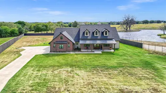 New construction Single-Family house 354 Pear Tree Lane, Collinsville, TX 76233 - photo 0