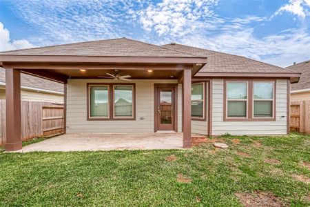 New construction Single-Family house 228 Rustic Ridge Circle, Magnolia, TX 77354 - photo 22 22