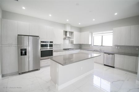 New construction Single-Family house 4349 Nw 81St Ave, Doral, FL 33166 - photo