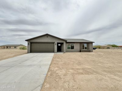 New construction Single-Family house 13555 S Calumet Road, Arizona City, AZ 85123 - photo 0 0
