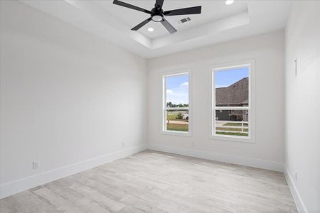 New construction Single-Family house 8798 Grand Lake Estates Drive, Montgomery, TX 77316 - photo 24 24