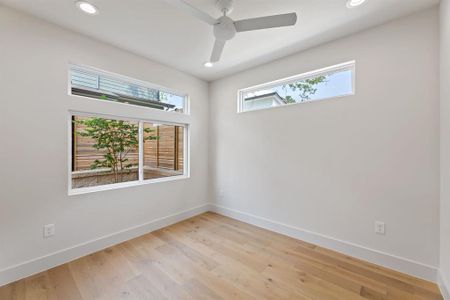 New construction Single-Family house 1227 Delano St, Unit 1, Austin, TX 78721 - photo 25 25