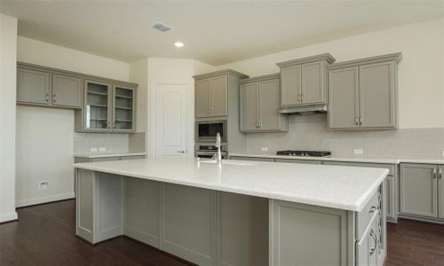 New construction Single-Family house 543 Rita Blanca Drive, Webster, TX 77598 Classic Series - Cornell- photo 15 15