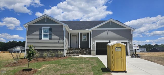 New construction Single-Family house 1616 Willow Landing Way, Willow Spring, NC 27592 - photo 8 8