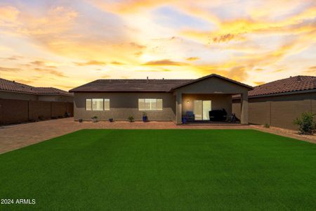 New construction Single-Family house 12533 W Citrus Way, Litchfield Park, AZ 85340 - photo 6 6