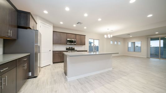 New construction Single-Family house 2513 North Bronco Lane, Casa Grande, AZ 85122 - photo 13 13