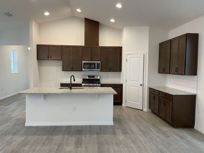 New construction Single-Family house 746 Rivington Avenue, Debary, FL 32713 - photo 7 7