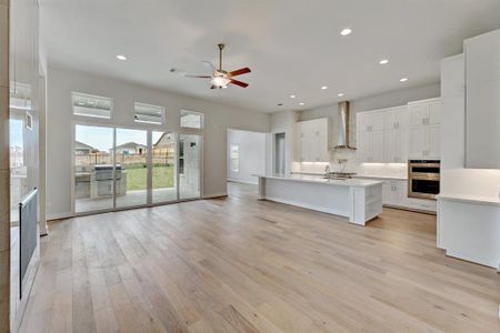 New construction Single-Family house 640 Loop Premier Park, Dripping Springs, TX 78620 Avery- photo 6 6