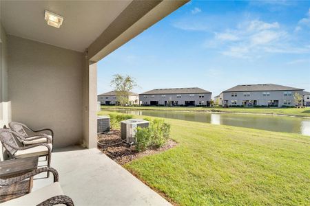 New construction Townhouse house 31990 Blue Passing Loop, Wesley Chapel, FL 33545 - photo 24 24