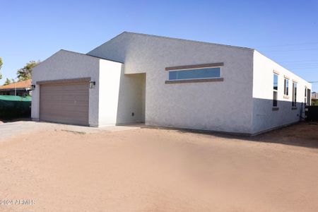 New construction Single-Family house 527 W Mobile Lane, Phoenix, AZ 85041 - photo 58 58