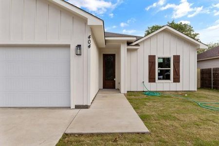 New construction Single-Family house 404 Erie Street, Cleburne, TX 76031 - photo