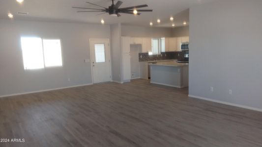 New construction Single-Family house 27227 N 147Th Avenue, Surprise, AZ 85387 - photo 4 4