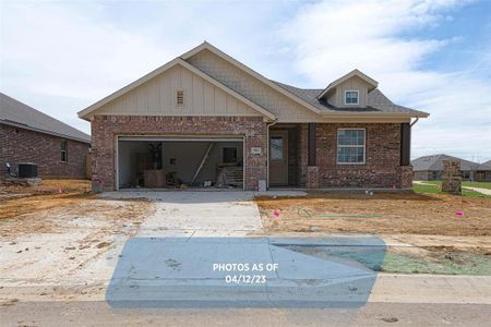 New construction Single-Family house 110 Maverick Trail, Valley View, TX 76272 - photo 0