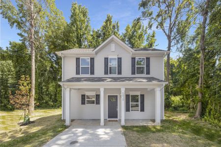 New construction Single-Family house Thayer Glen Ct, Charlotte, NC 28213 - photo 0 0