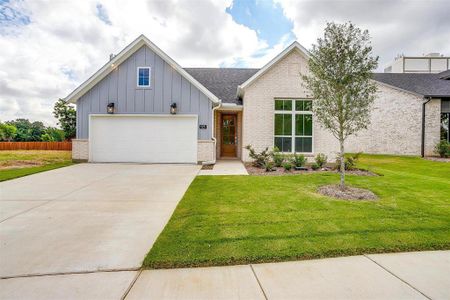 New construction Single-Family house 125 Paxton Circle, Arlington, TX 76013 Canton - photo 1 1