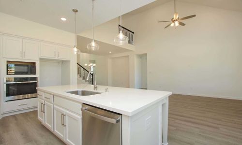 New construction Single-Family house 705 Lost Woods Way, McKinney, TX 75071 - photo 11 11