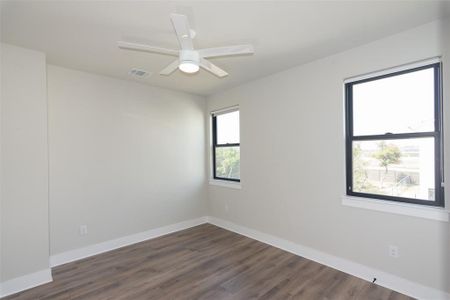 New construction Single-Family house 2802 Lawrence Dr, Austin, TX 78734 - photo 20 20