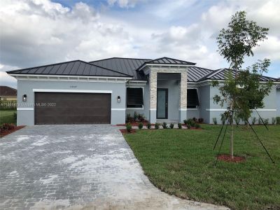 New construction Single-Family house 13137 Sw 221St St Rd, Miami, FL 33170 - photo 0 0