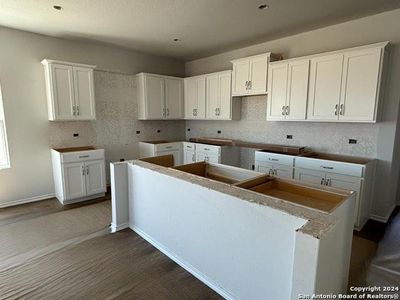 New construction Single-Family house 110 Beveridge, Seguin, TX 78155 Alyssa Homeplan- photo 24 24