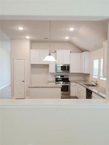 New construction Single-Family house 40256 S Heron Heights Way, Magnolia, TX 77354 - photo 3 3