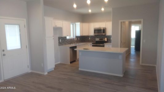 New construction Single-Family house 27227 N 147Th Avenue, Surprise, AZ 85387 - photo 5 5