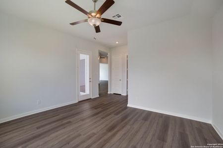 New construction Single-Family house 405 Canton Chase, Cibolo, TX 78108 Hideaway (2837-CM-50)- photo 24 24