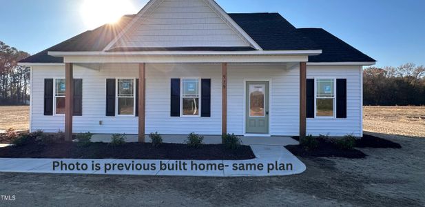 New construction Single-Family house 1089 Micro Road W, Selma, NC 27576 - photo 1 1
