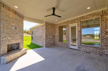 New construction Single-Family house 300 Spanish Oak Court, Weatherford, TX 76085 Plan Unknown- photo 32 32