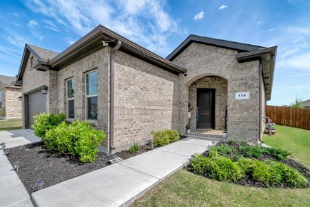 New construction Single-Family house 119 Willow Street, Rhome, TX 76078 ENCINO- photo 0