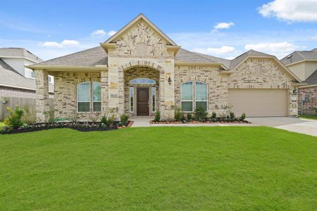 Elm Estates by Century Communities in Angleton - photo 0