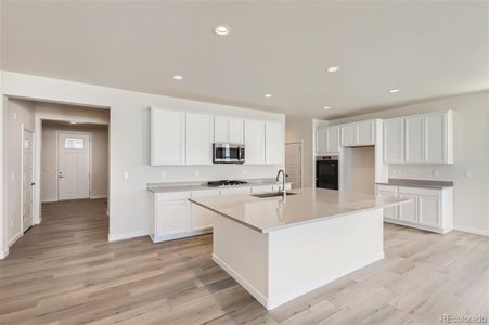 New construction Single-Family house 4421 Scenic Lane, Johnstown, CO 80534 Aspen- photo 5 5