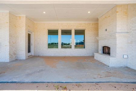 New construction Single-Family house 1000 Fan Palm Place, Crowley, TX 76036 - photo 33