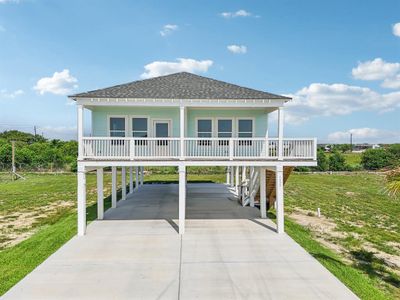 New construction Single-Family house 1335 Sapphire Palms Court, San Leon, TX 77539 - photo 0