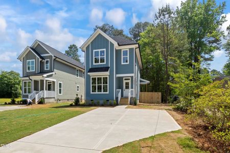 New construction Single-Family house 421 Rose Lane, Raleigh, NC 27610 - photo 3 3