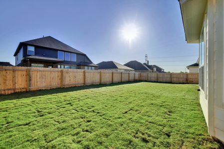 New construction Single-Family house 100 Hamilton Branch, Liberty Hill, TX 78642 - photo 13 13