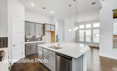 New construction Single-Family house 1305 Broadview Drive, Garland, TX 75042 Artistry Series - Orwell II- photo 4 4