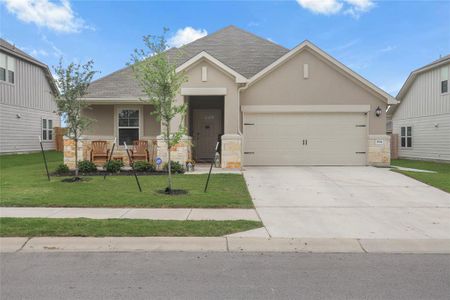 New construction Single-Family house 204 Golden Plains Pkwy, Hutto, TX 78634 - photo 0
