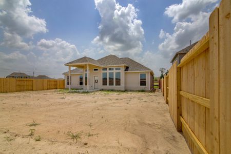 New construction Single-Family house Dayton, TX 77535 - photo 31 31