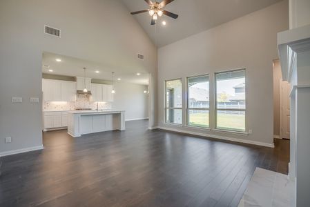 New construction Single-Family house 121 Shoreview Drive, Rhome, TX 76078 - photo 16 16