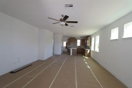 New construction Single-Family house 100 Unakite Trl, Liberty Hill, TX 78642 - photo 2 2