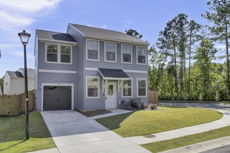 New construction Single-Family house 1032 Berry Patch Circle, Summerville, SC 29485 - photo 1 1