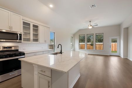 New construction Single-Family house 8735 Hedford Flats, San Antonio, TX 78254 Parker- photo 6 6