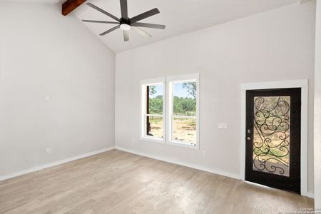 New construction Single-Family house 255 County Road 146, Floresville, TX 78114 - photo 2 2