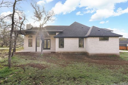 New construction Single-Family house 399 Bauer Ln, Castroville, TX 78009 - photo 12 12