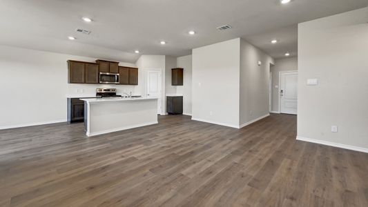 New construction Single-Family house 109 Boxwood Drive, Royse City, TX 75189 - photo 12 12