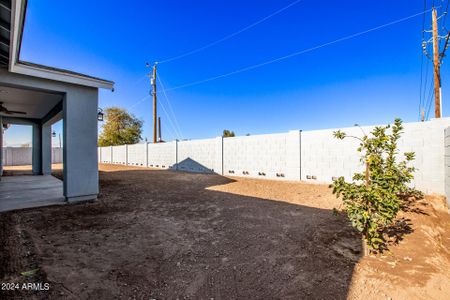New construction Single-Family house 13102 W Tuckey Lane, Glendale, AZ 85307 - photo 48 48